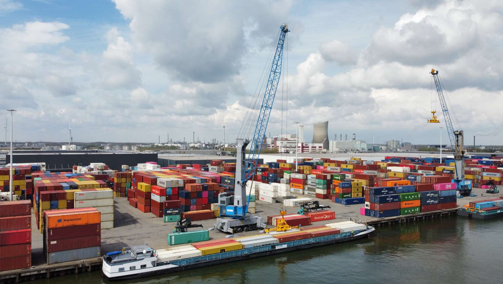 foto breed - wordt afgesneden aan de onderkant - ev. zelf uitsnede maken 1700 x 960