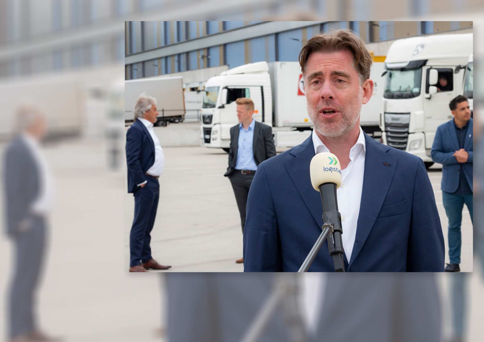 Foto op achtergrond - 17:12 verhouding