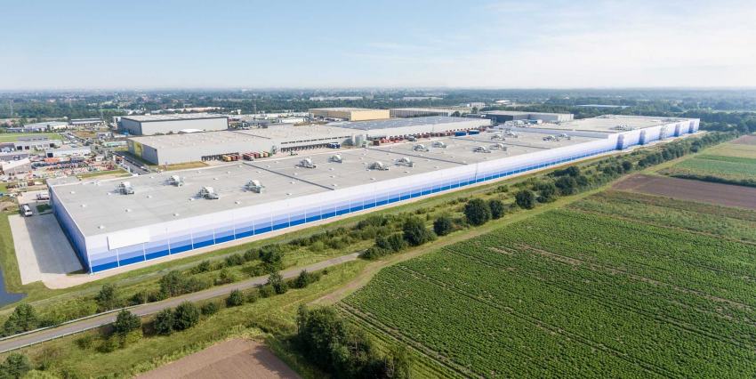 Mega-distributiecentra _982