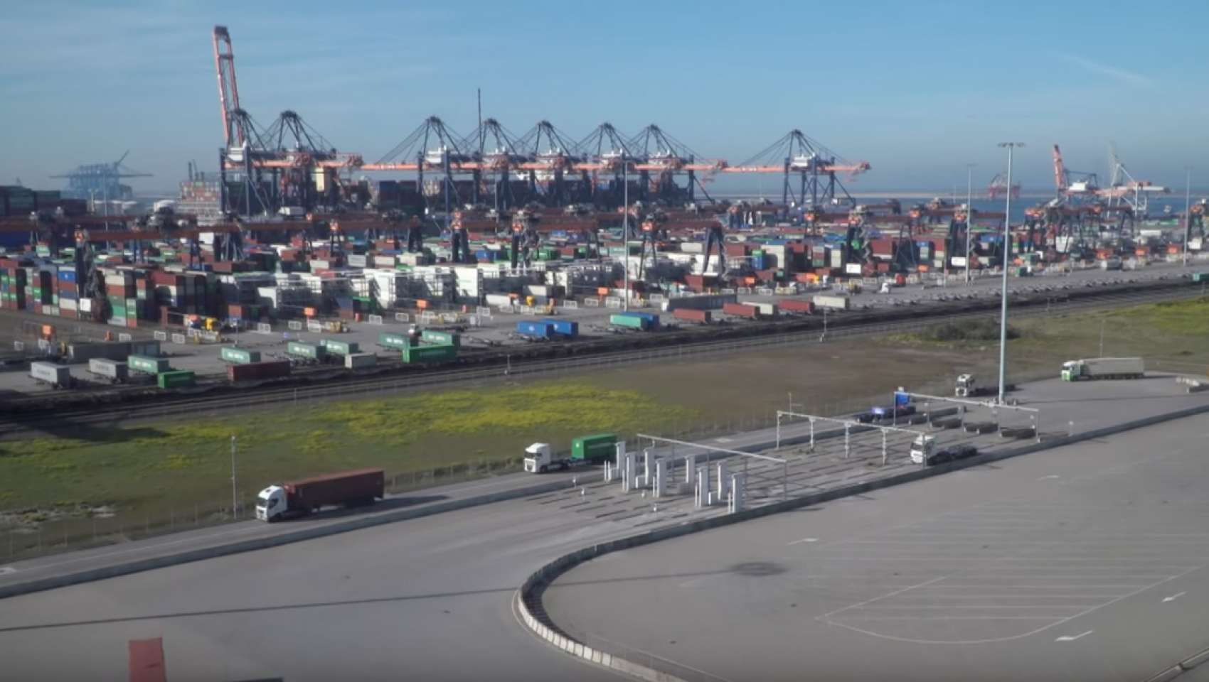 Header video lange pagina https://youtu.be/6IjxkyysRps